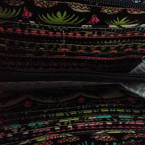 Sakroots Zip Around Wallet w/ Detachable Long Strap Large Slide Pocket on Front - Picture 7 of 8